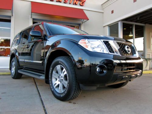 2012 nissan pathfinder silver, 1-owner, 5k miles, leather, heated seats, more!