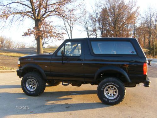 1992 ford bronco nite