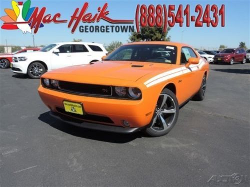 2014 r/t classic new 5.7l v8 16v automatic rwd coupe premium
