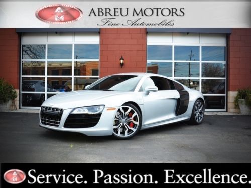 2011 audi r8 * v10 * 6-speed * certified clean carfax * non smoker * pristine!!