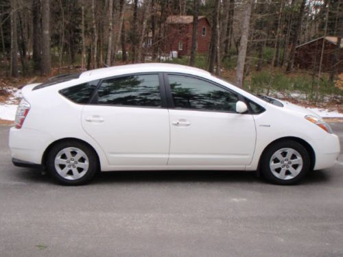 2007 toyota prius base hatchback 4-door 1.5l