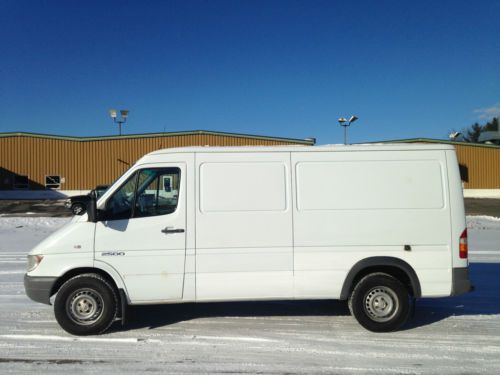 Sprinter 2500 - 2.7l turbo diesel - high top - 140&#034; wheel base - no reserve