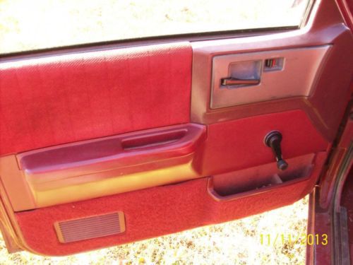 1992 Chevrolet S-10 Pickup w/ Cap 5 Speed Manual Low Mileage, image 10