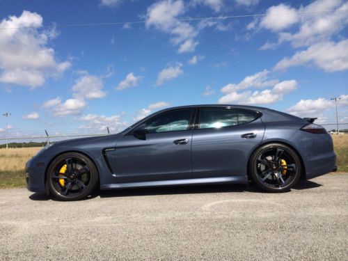 2011 porsche panamera turbo hatchback 4-door 4.8l