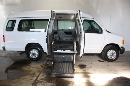 2007 ford e350 extended handicap accessible wheel chair van