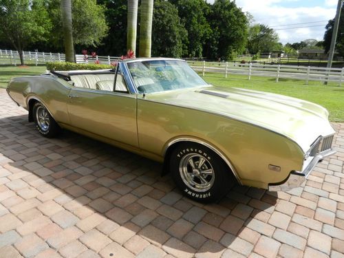 Rare 1968 olds cutlass"s" convertible, match #'s, all power, a/c, low miles!!