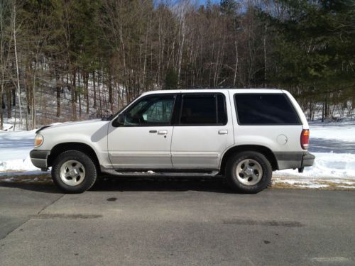 2000 ford explorer xls sport utility 4-door 4.0l