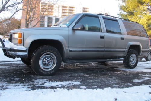 1999 gmc k2500 suburban slt sport utility 4-door 7.4l great shape low miles