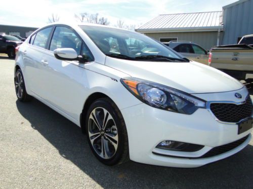 2014 kia forte 4dr rebuilt salvage title, rebuidable repaired damage