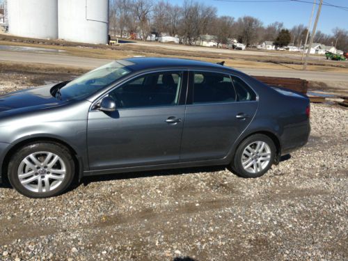 2010 volkswagen jetta tdi sedan 4-door 2.0l