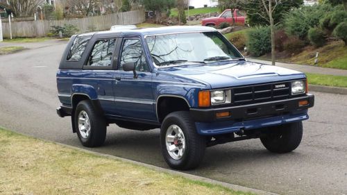 1986 Toyota 4Runner DLX Sport Utility 2-Door 2.4L 5-Speed 4WD 1-adult owned, image 4