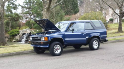 1986 Toyota 4Runner DLX Sport Utility 2-Door 2.4L 5-Speed 4WD 1-adult owned, image 9