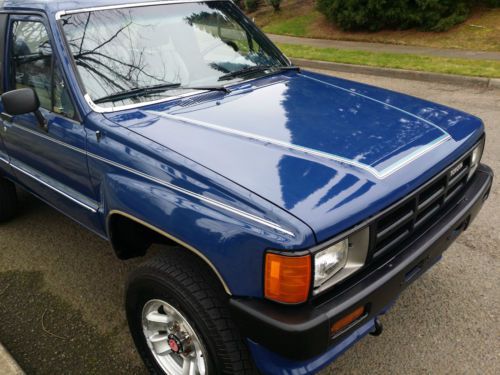 1986 Toyota 4Runner DLX Sport Utility 2-Door 2.4L 5-Speed 4WD 1-adult owned, image 23