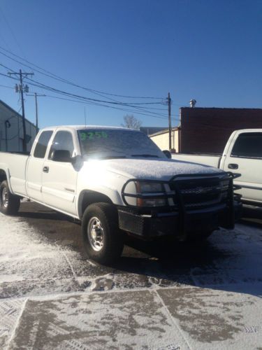 2003 chevy 2500 4x4 extended cab