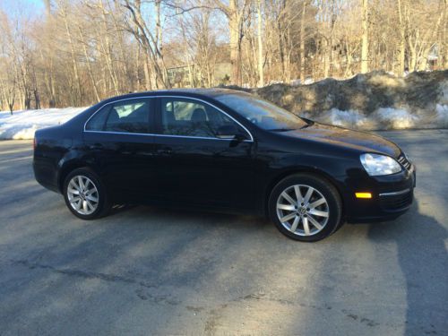 2010 jeta tdi *turbo diesel * extremly clean * loaded * up to 45mpg * no reserve