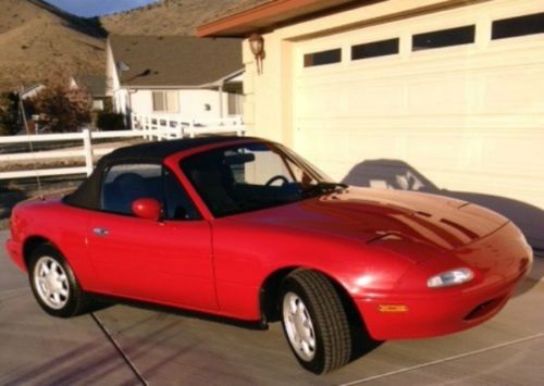 1990 mazda miata base convertible 2-door 1.6l