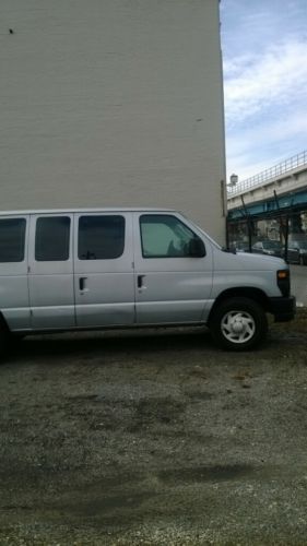 2008 ford e-350 super duty xl standard passenger van 3-door 5.4l