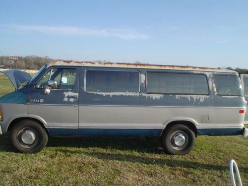 1989 dodge ram van