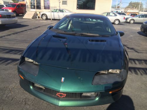 1996 chevrolet camaro base coupe 2-door 3.8l