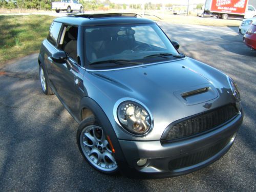 2007 mini cooper s hatchback 2-door 1.6l