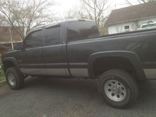 2002 chevrolet silverado 2500 hd ls extended cab pickup 4-door 6.6l