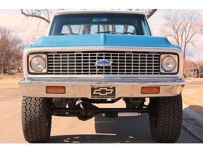 1972 chevy custom 20 4x4 new paint rot free lifted on 20's jesse james wheels !