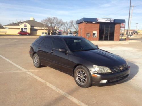 2002 lexus is300 sportcross wagon 4-door 3.0l