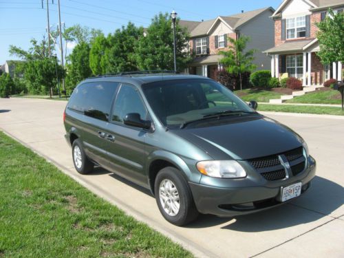 2002 Dodge Grand Caravan Sport Mini Passenger Van 4-Door 3.3L, image 2