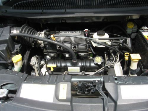 2002 Dodge Grand Caravan Sport Mini Passenger Van 4-Door 3.3L, image 14