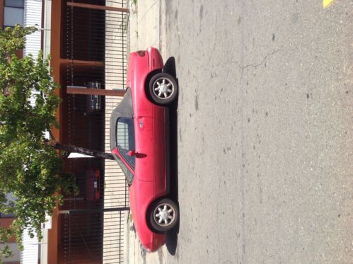 Red miata needs new clutch. 142,375 miles selling for parts or as a fixer. as is