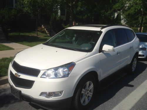 Chevy traverse 2011 lt2 loaded awd sunroof dvd package tow hitch running boards