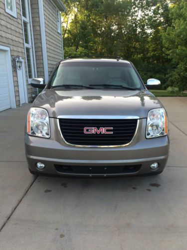 2007 GMC Yukon XL 1500 SLT Sport Utility 4WD w/ Chrome Package, US $15,995.00, image 3