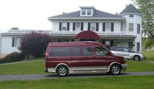 2007 gmc savana limited s.e. high top conversion van