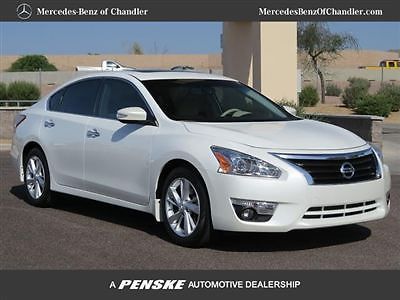 4dr sdn i4 2.5 sv low miles sedan cvt gasoline 2.5l dohc 16-valve i4 pearl white