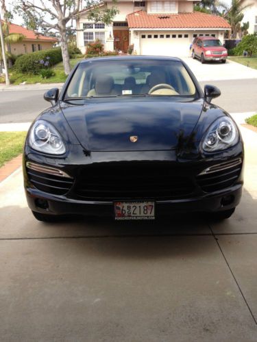 19k miles, 8 speed, 300-hp, 3.6-liter v-6 engine, sport steering, warranty incl