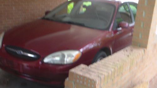 2003 ford taurus 4 door