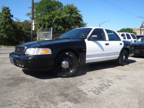 Black &amp; white p71 ex police 70k miles pw pl  tx car nice