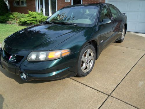 2002 pontiac bonneville sle sedan 4-door 3.8l