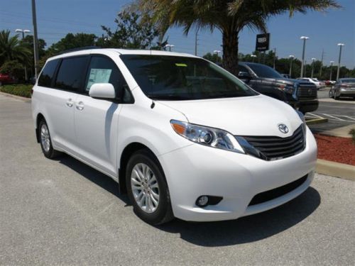 2014 Toyota Sienna XLE, US $35,607.00, image 4