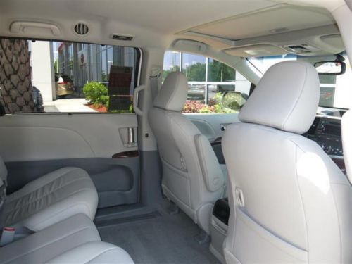 2014 Toyota Sienna XLE, US $35,607.00, image 5