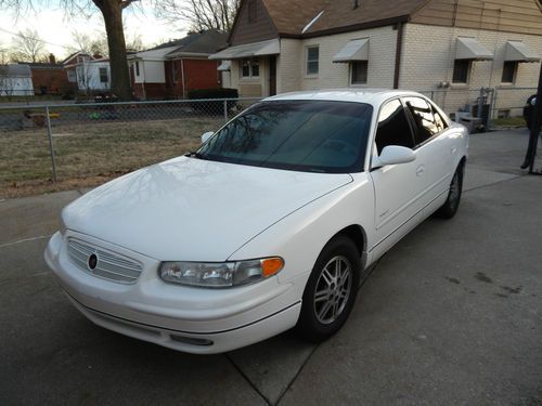 2001 buick regal ls sedan 4-door 3.8l