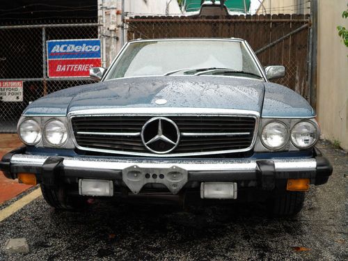 1982 mercedes-benz 380sl base convertible 2-door 3.8l