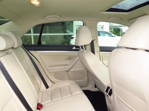 2010 Volkswagen Jetta, US $13,988.00, image 19