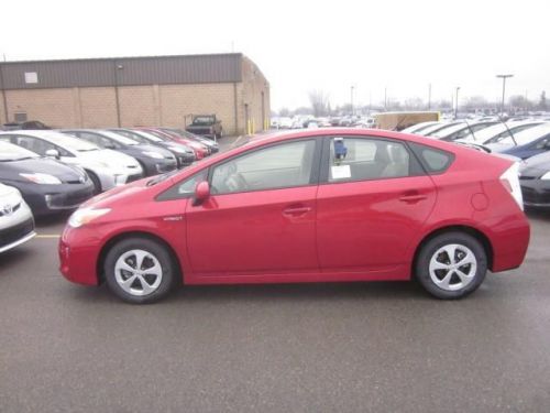 2014 Toyota Prius Two, US $25,235.00, image 2