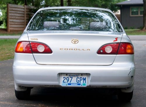 2001 Toyota Corolla S Series 4-door, image 3