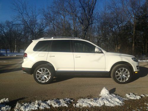 2009 touareg 2 v6 tdi , 3.0l, 407 lbs torque,campanella white ext, anthracite in