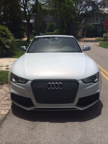 2013 audi rs5 base coupe 2-door 4.2l