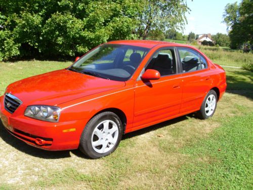 2005 hyundai elantra gls 4dr.