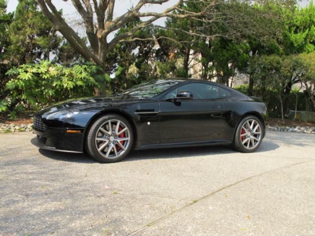 Aston martin vantage v8 gt