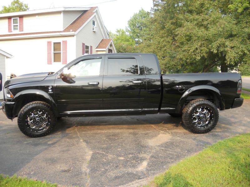 Dodge Ram 3500 Heavy Duty Mega Cab
